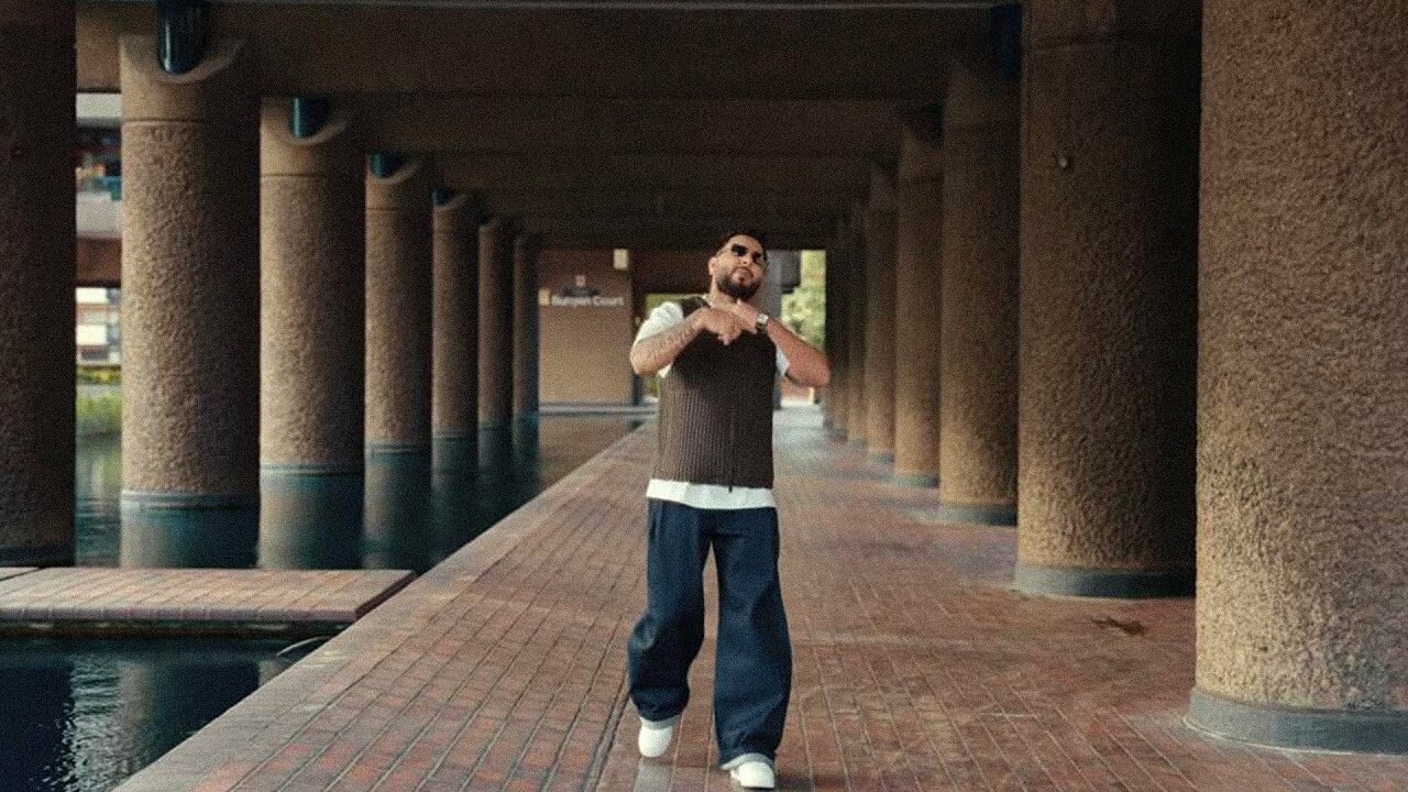 Self Trained music video song mp4 mobile download